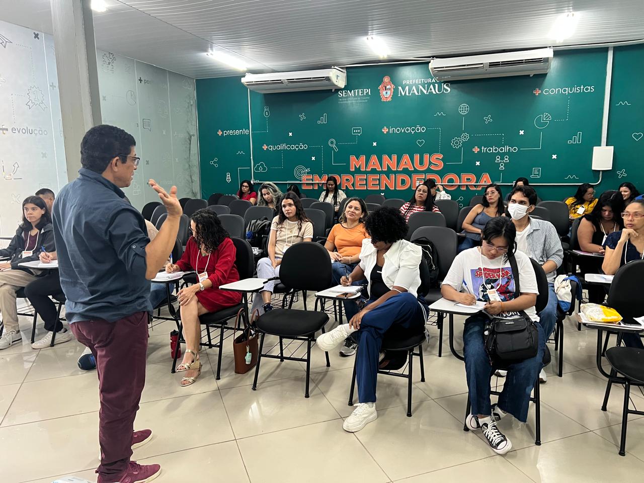 Prefeitura de Manaus inscreve para minicurso ‘Elaboração Curricular + Treinamento para Entrevistas de Emprego’
