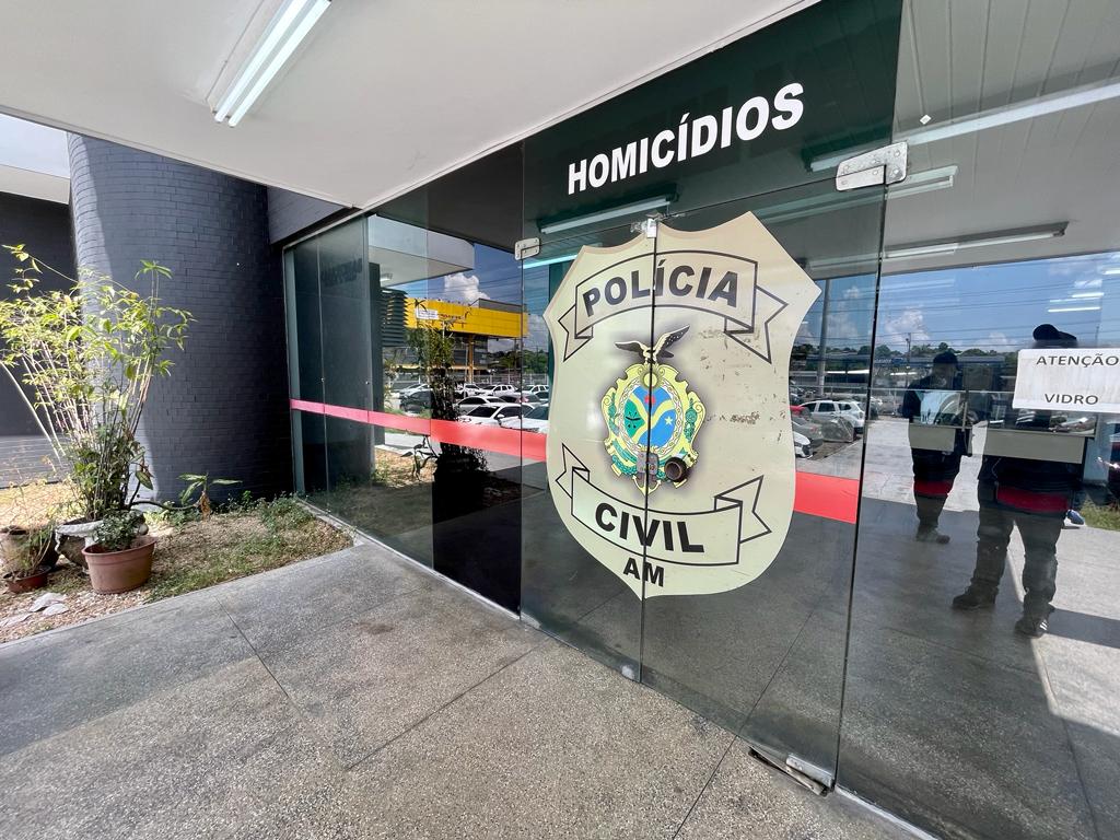 PM reage a invasão na própria casa e mata suspeito em Manaus