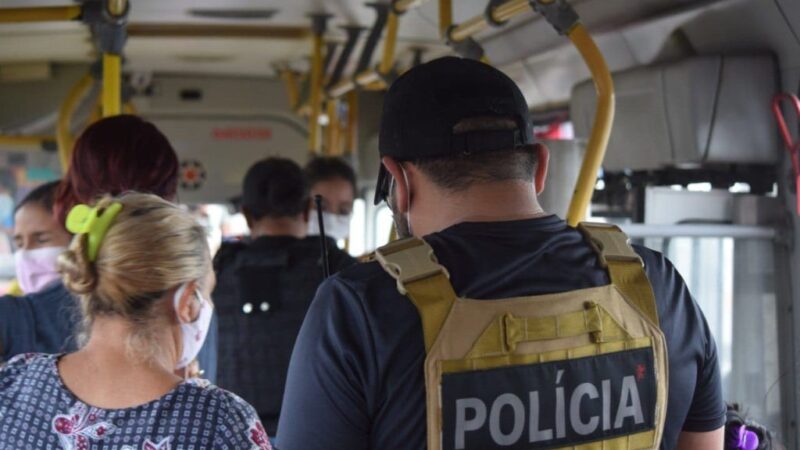 Trio é preso por série de assaltos a ônibus e rotas industriais em Manaus