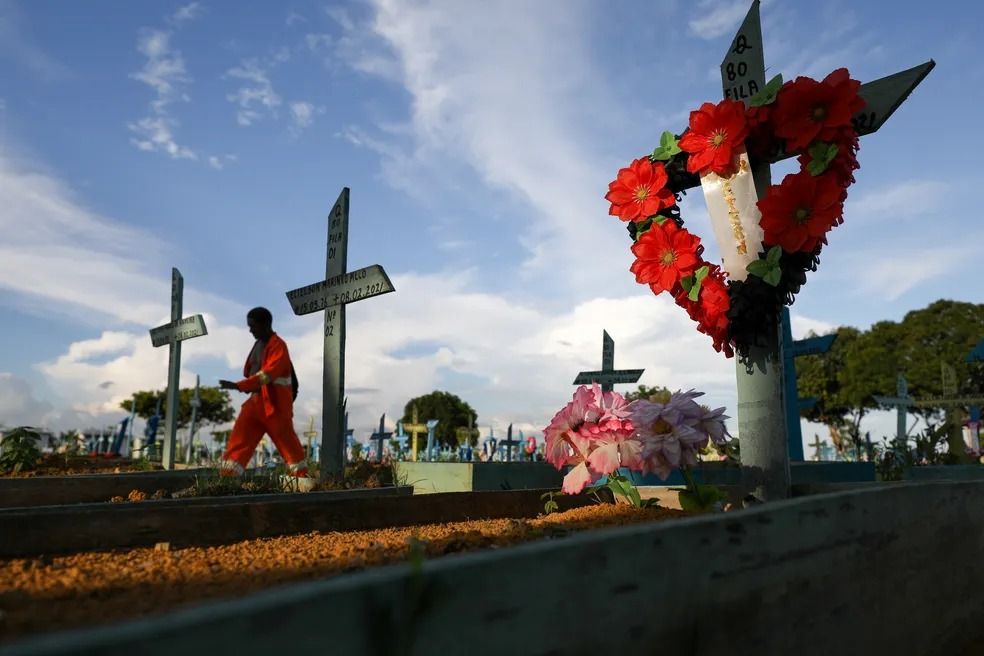 Dia dos Pais: cemitérios de Manaus terão programação especial até 18h